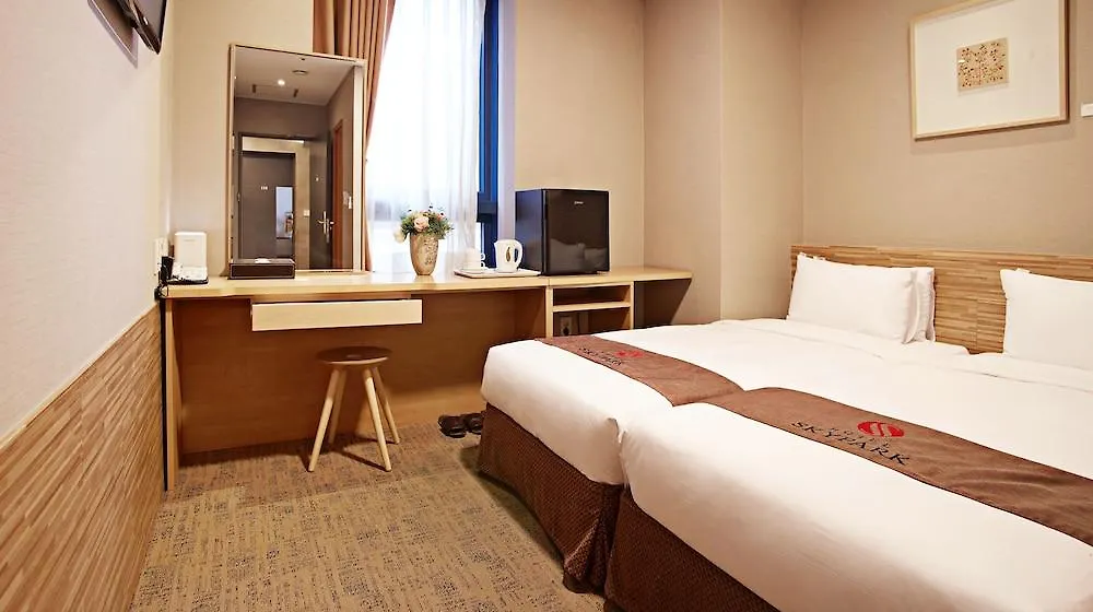Hotel Skypark Myeongdong 3 Seoul
