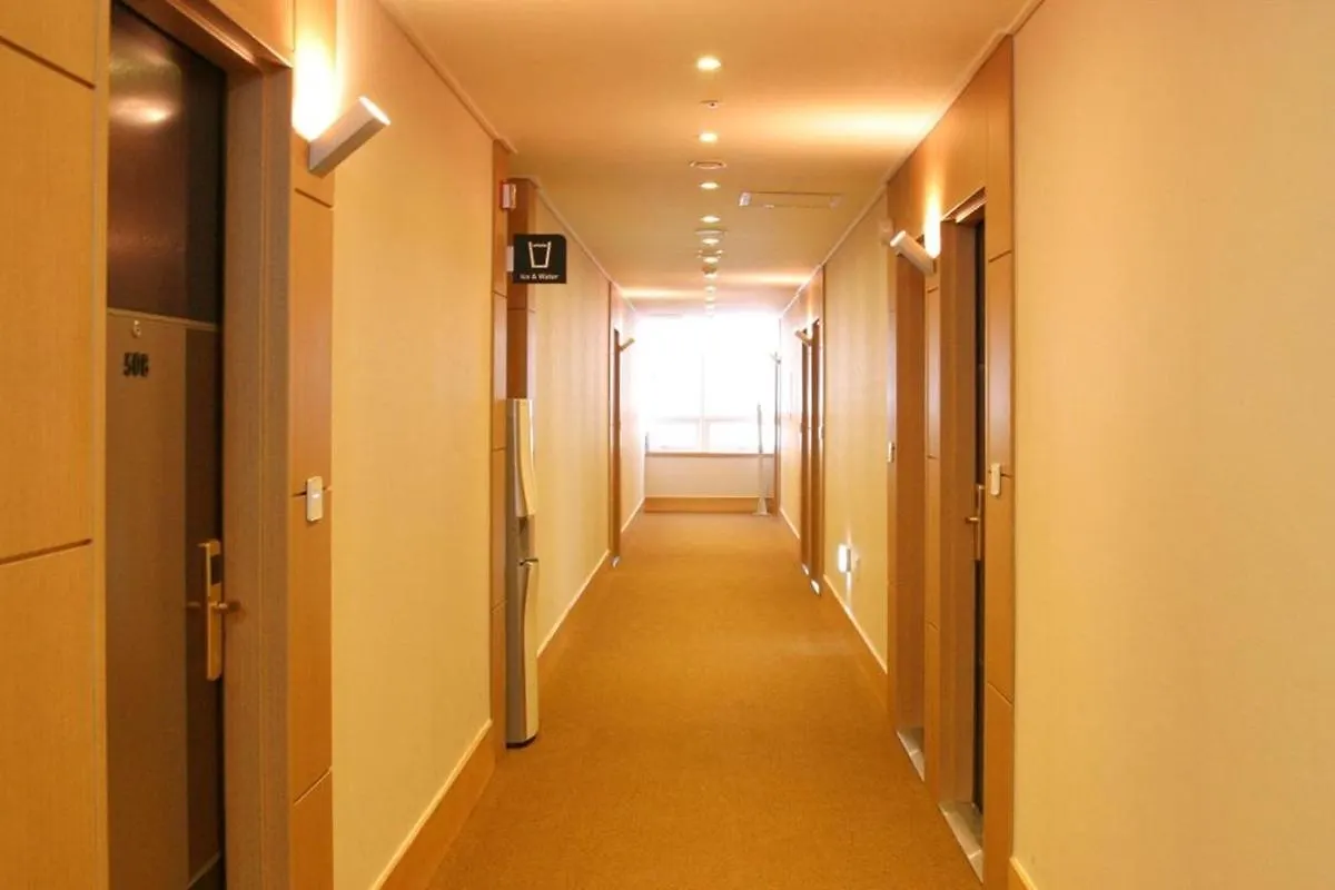 Hotel Skypark Myeongdong 3 Seoul