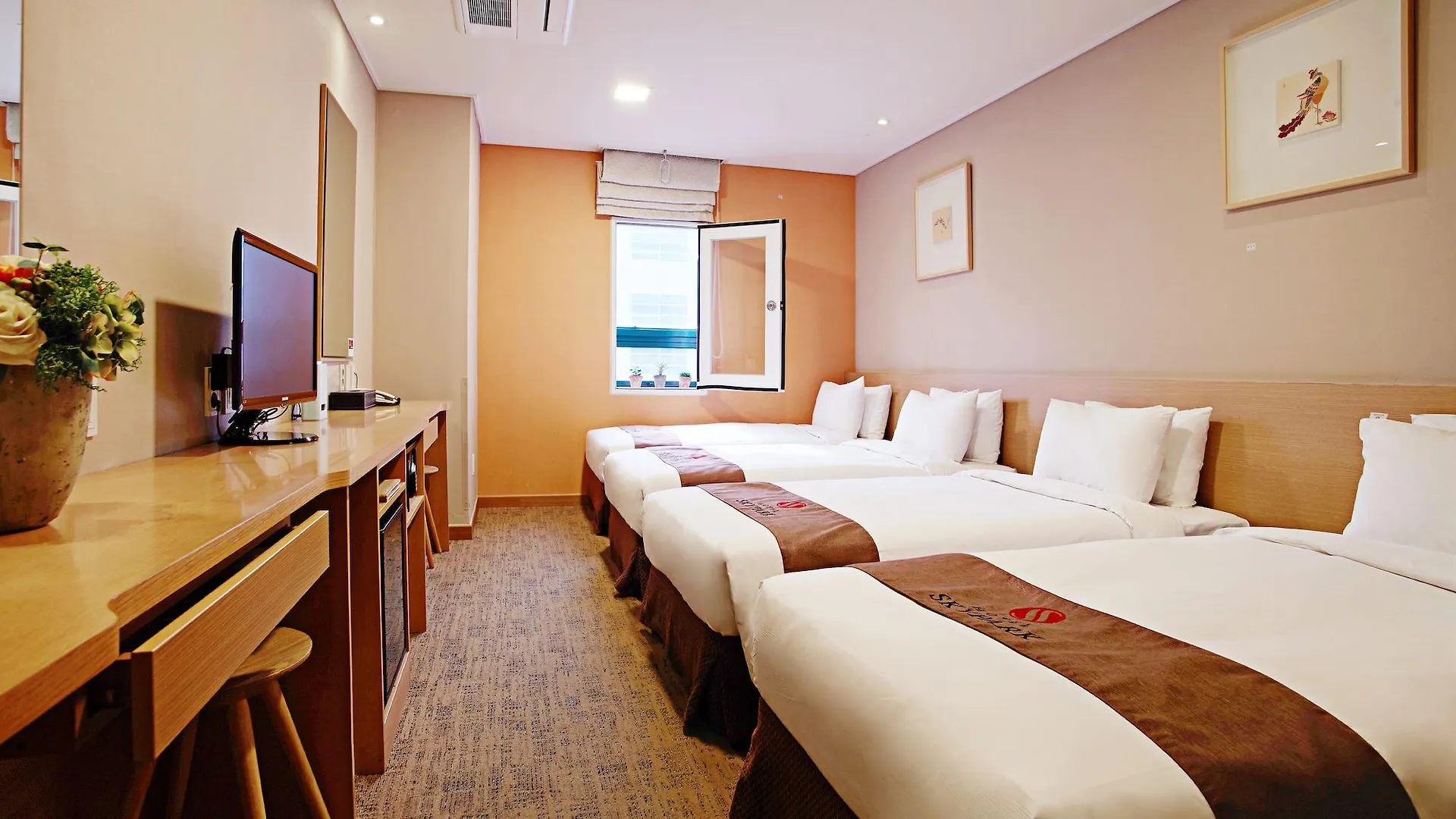 Hotel Skypark Myeongdong 3 Seoul