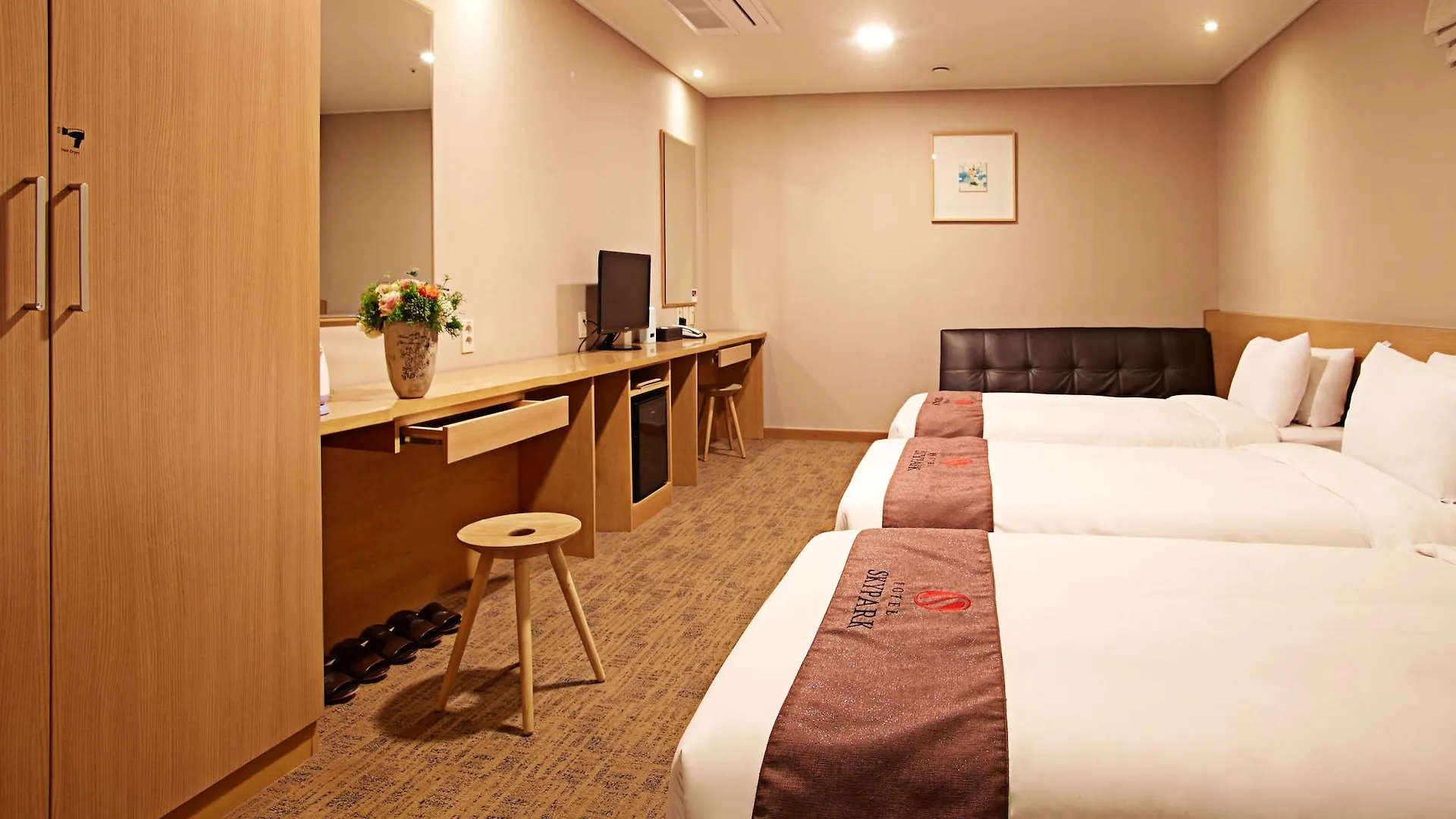 Hotel Skypark Myeongdong 3 Seoul