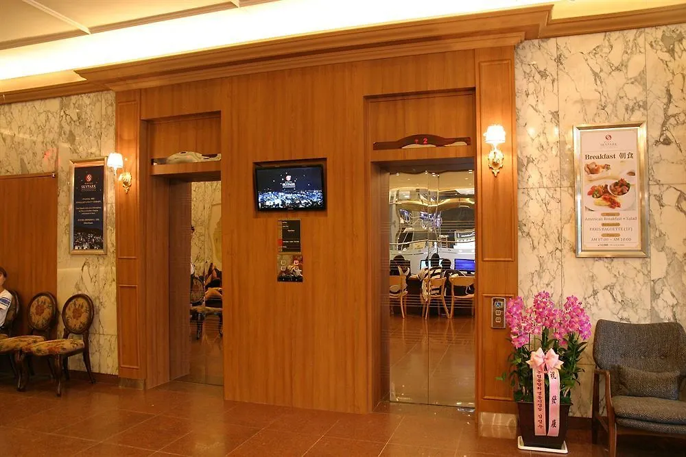 Hotel Skypark Myeongdong 3 Seoul